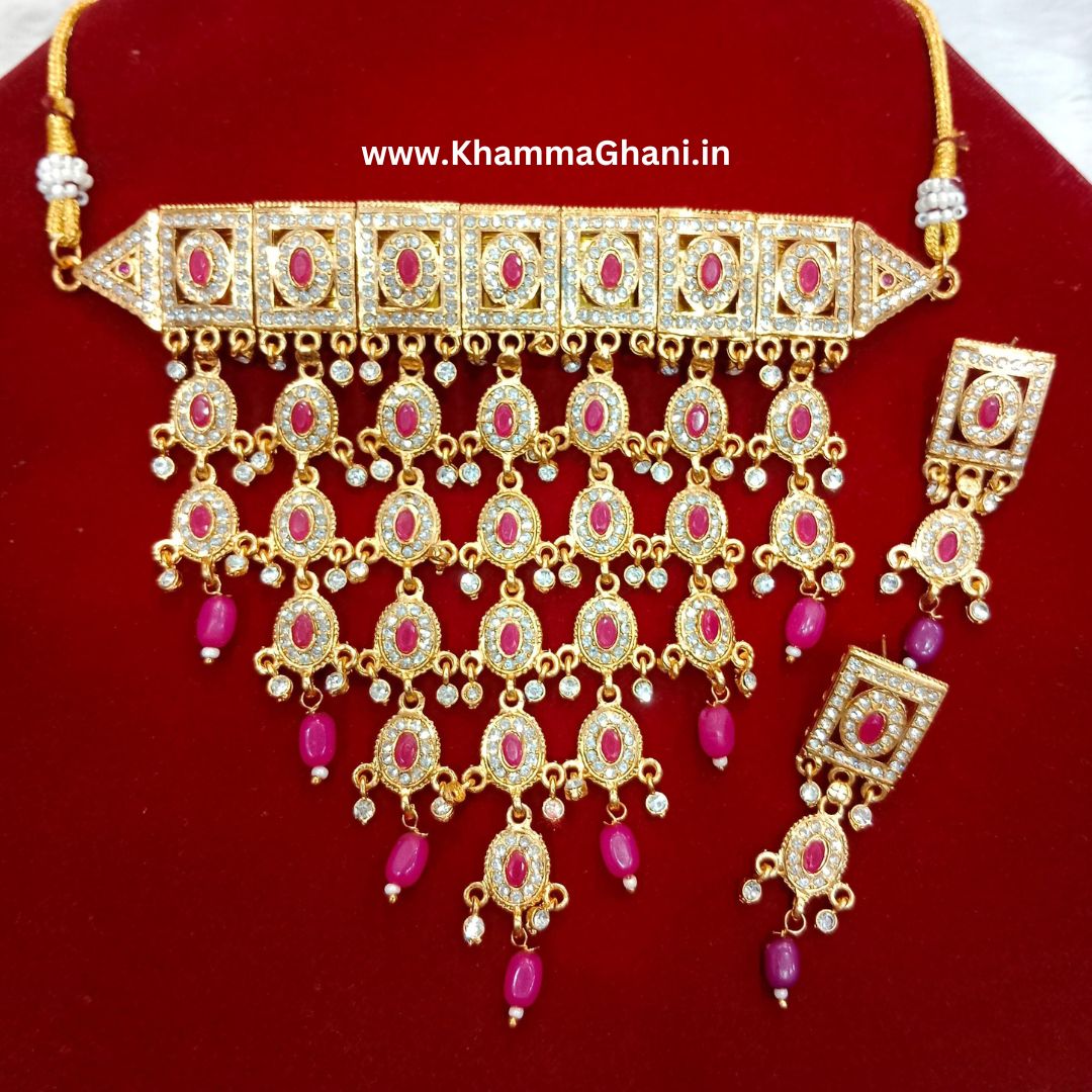 Latkan Aad With Earrings